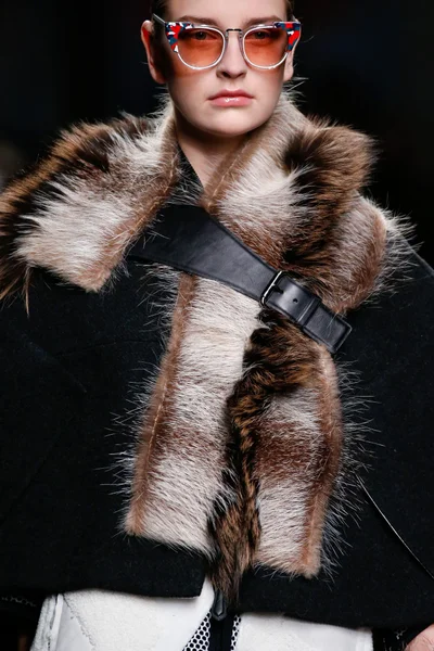 Look 70